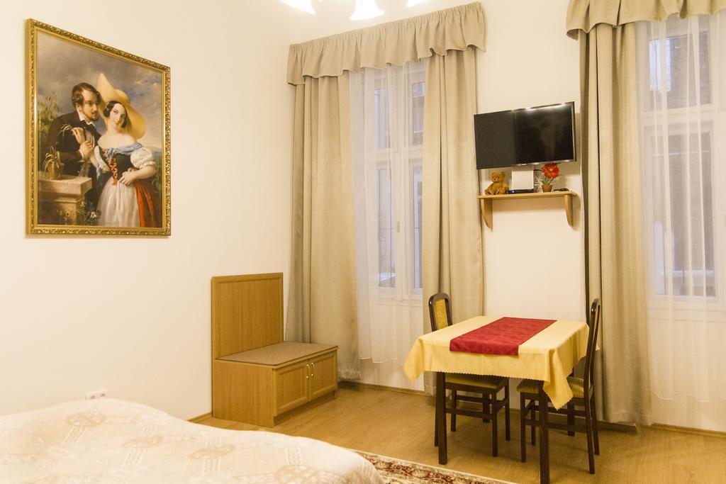 Authentic Klauzal Apartment Budapest Exteriör bild